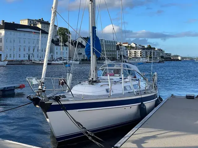 Hallberg-Rassy 34