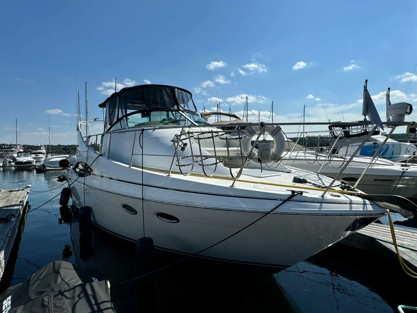 2001 Carver 350 mariner