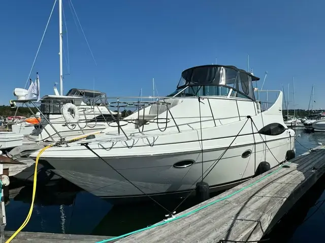 Carver 350 Mariner