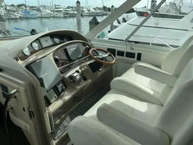 Sea Ray Motor Yacht