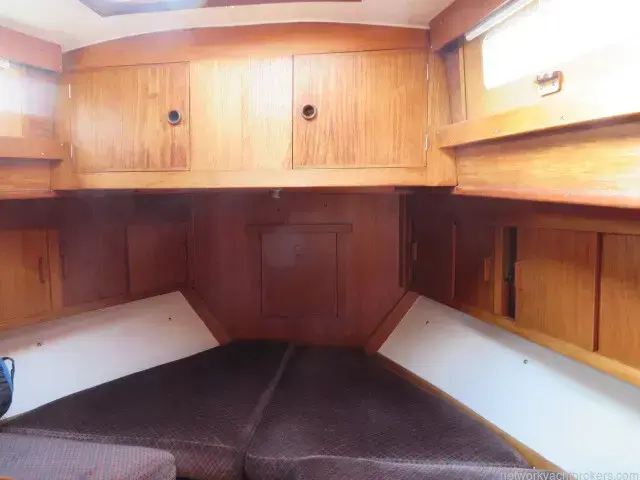 Classic Yacht Great Dane 37