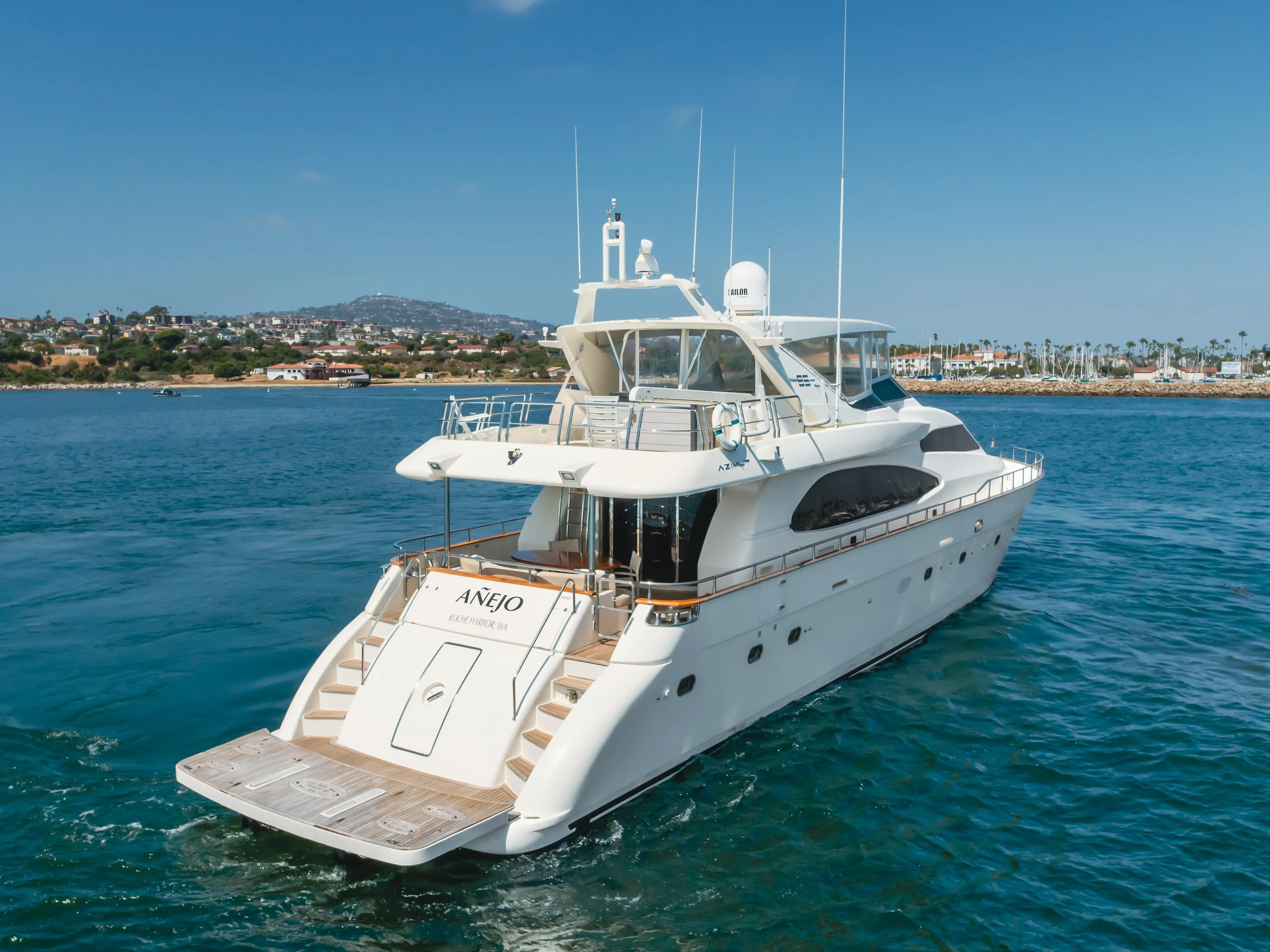 2005 Azimut 85'