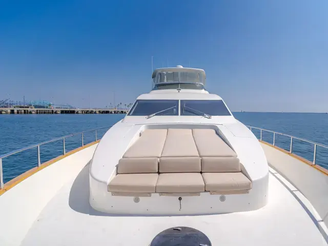 Azimut 85'