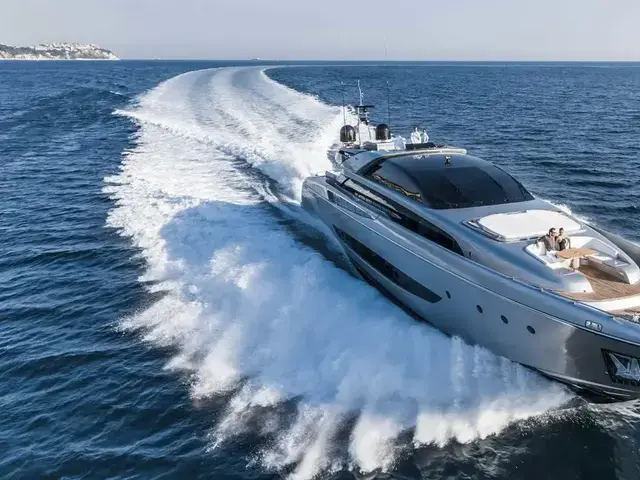 Riva 122 Mythos