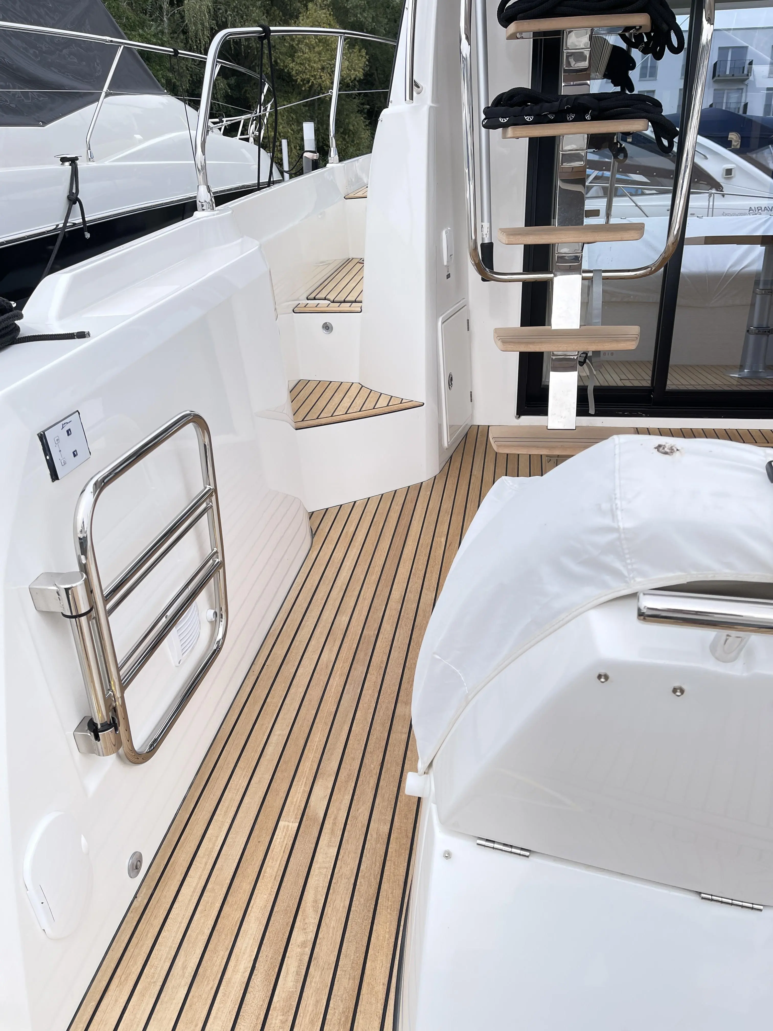 2022 Jeanneau prestige 420 flybridge