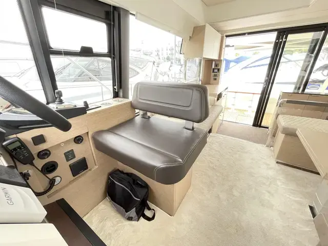 Jeanneau Prestige 420 Flybridge