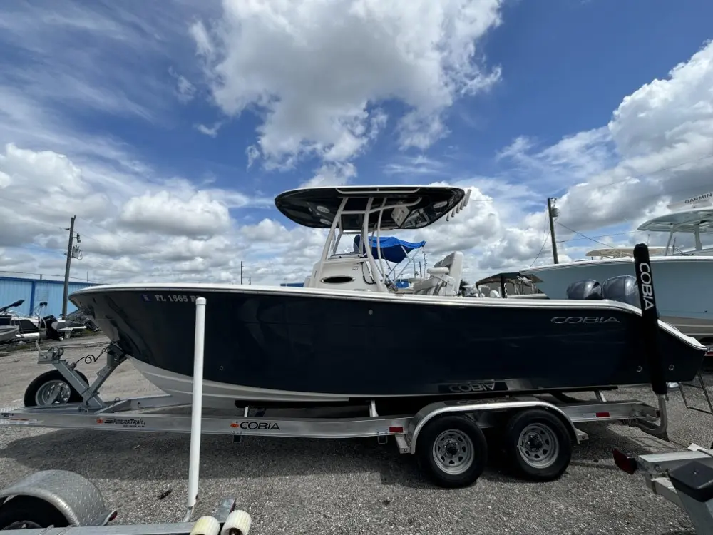 2018 Cobia Boats 216 cc