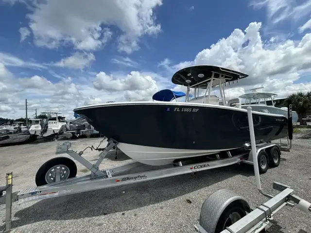 Cobia Boats 216 CC