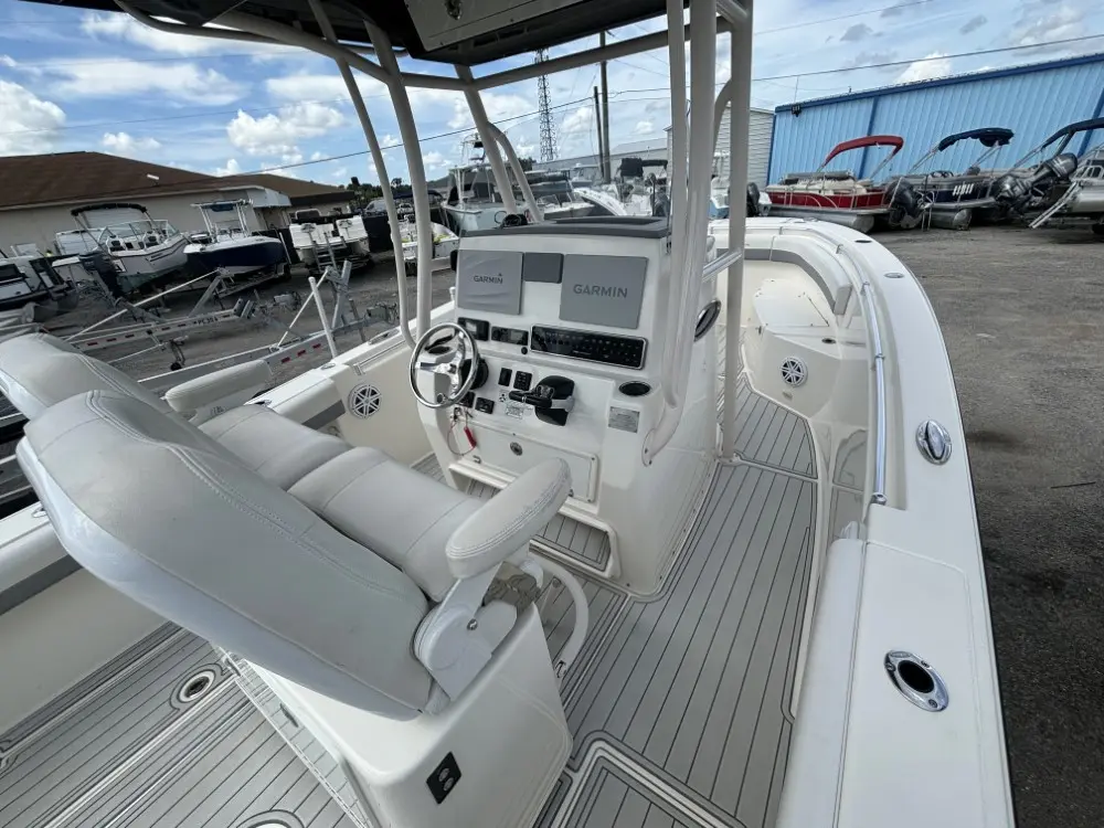 2018 Cobia Boats 216 cc