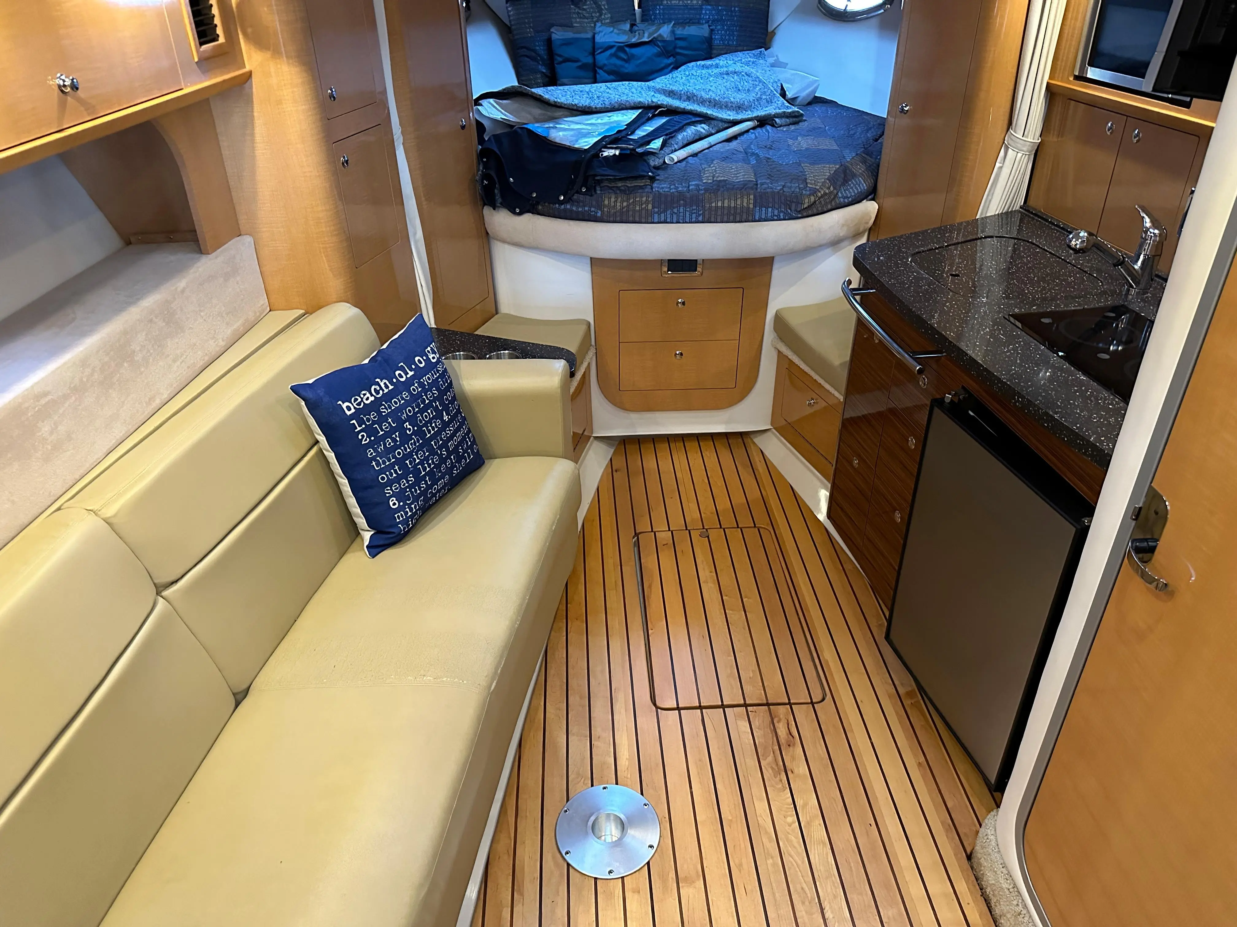 2009 Four Winns 338 vista