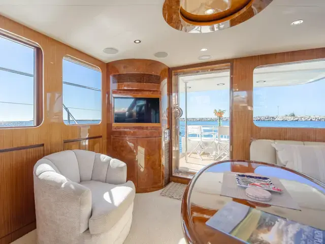 Ocean Alexander 52'