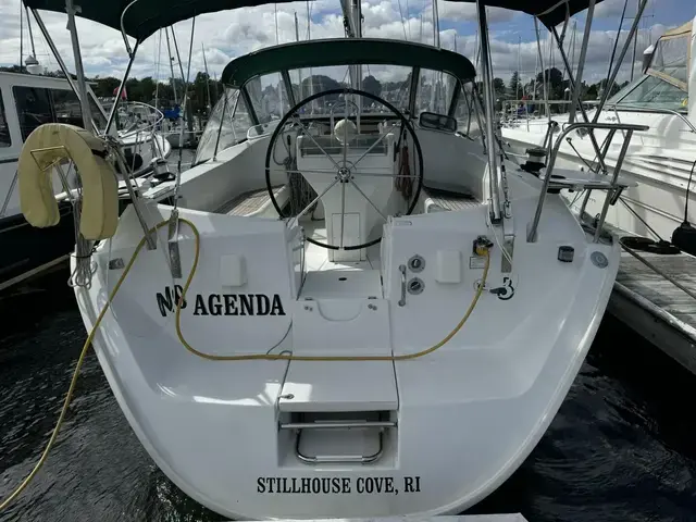 Beneteau Oceanis 381