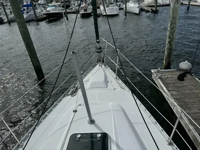 Beneteau Oceanis 381