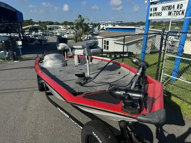 Tracker Boats Pro Team 190 TX