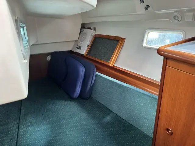 Beneteau Oceanis 381