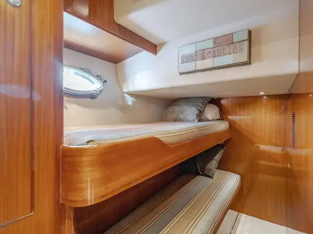 Ocean Alexander 52'