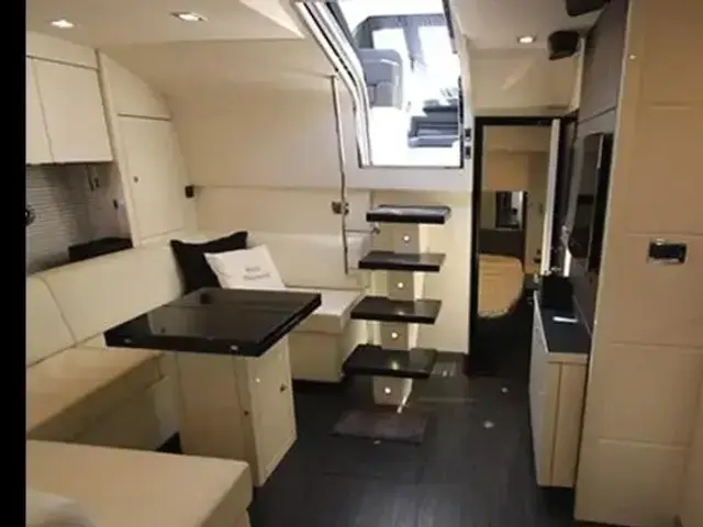 Sunseeker Portofino 48