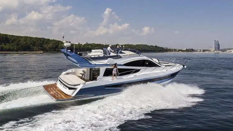 2014 Galeon 550 fly