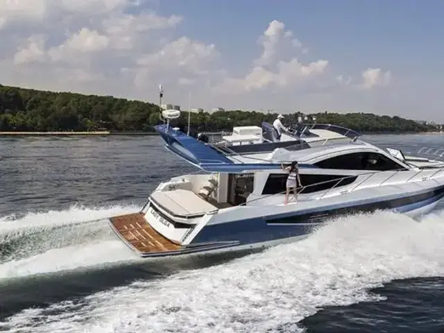 Galeon 550 Fly