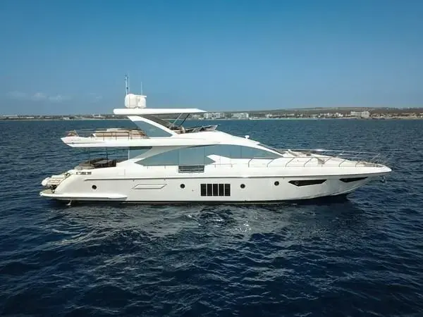 2015 Azimut alina