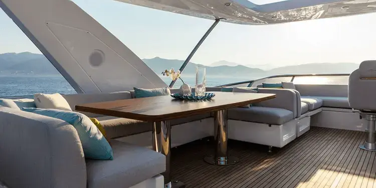 2020 Azimut solstice