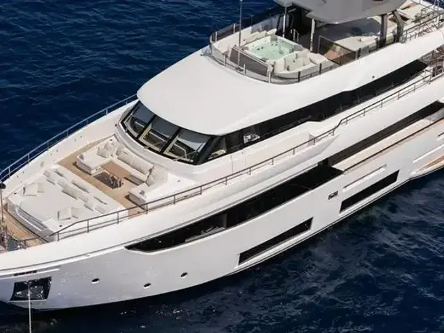 Ferretti Yachts BUONGIORNO