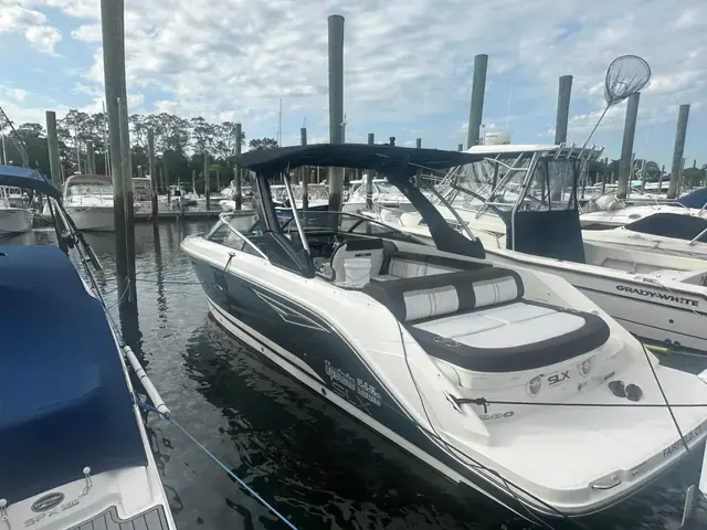 Sea Ray 28'