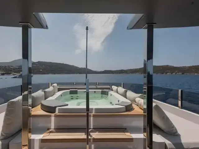 Ferretti Yachts BUONGIORNO