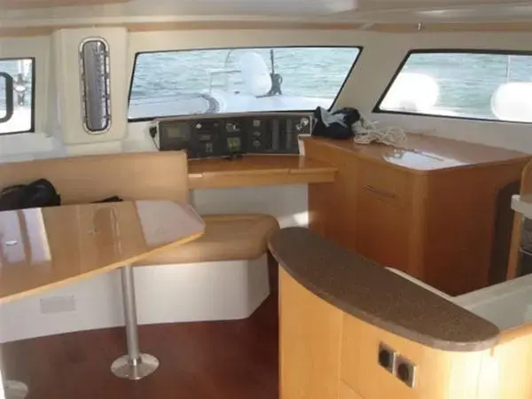 2007 Fountaine Pajot orana 44