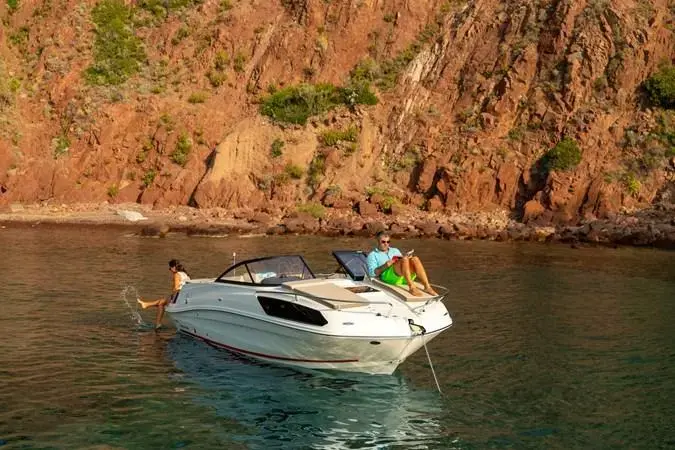 2020 Bayliner vr6 cuddy