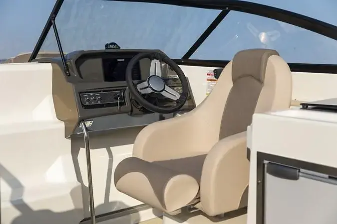 2020 Bayliner vr6 cuddy