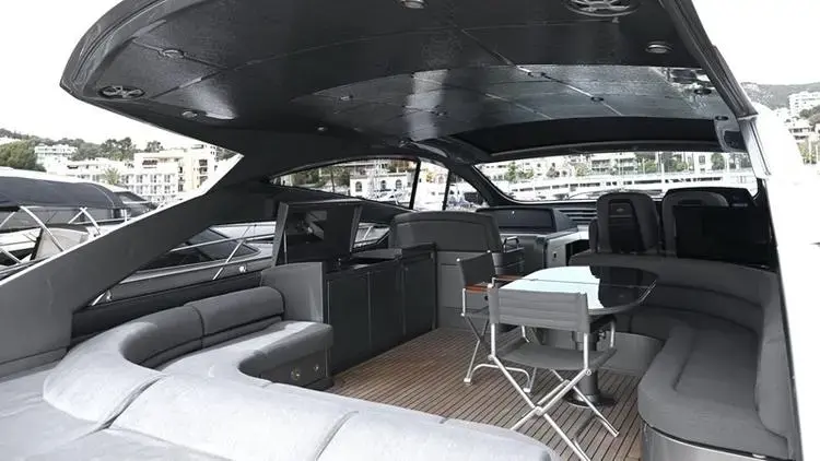 2007 Pershing 56