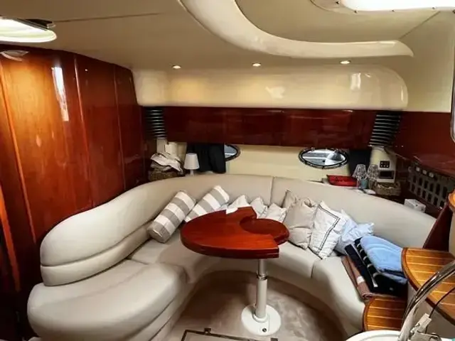 Fairline Squadron 42