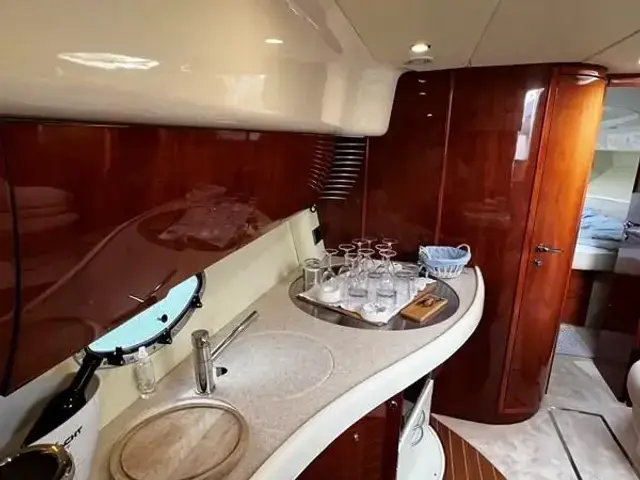 Fairline Squadron 42