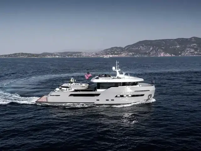 Lynx Crossover 27