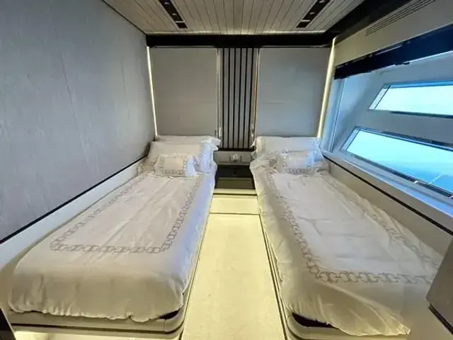 Arcadia Yachts Sherpa 80