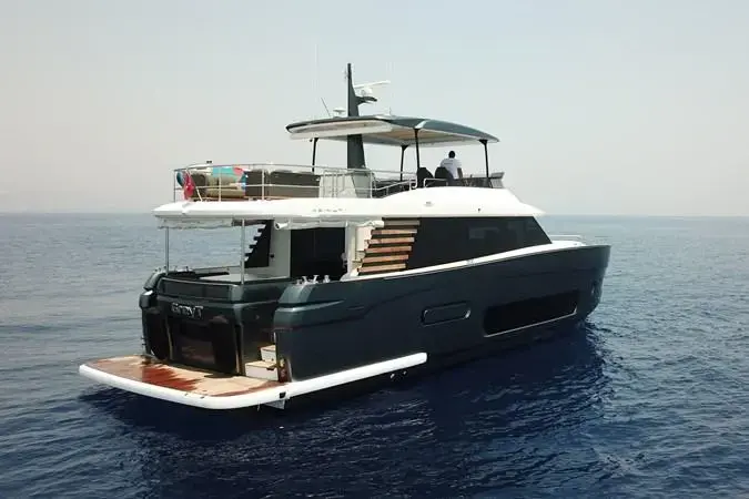 2021 Azimut grey t