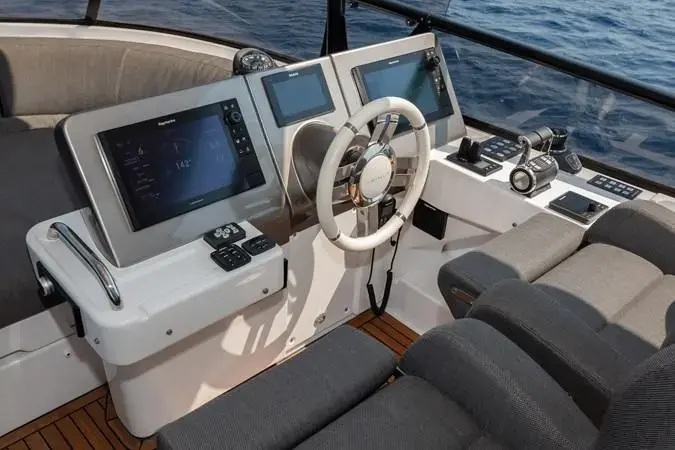 2021 Azimut grey t