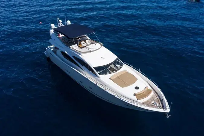 2003 Sunseeker lady yousra