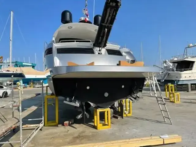 Pershing 46