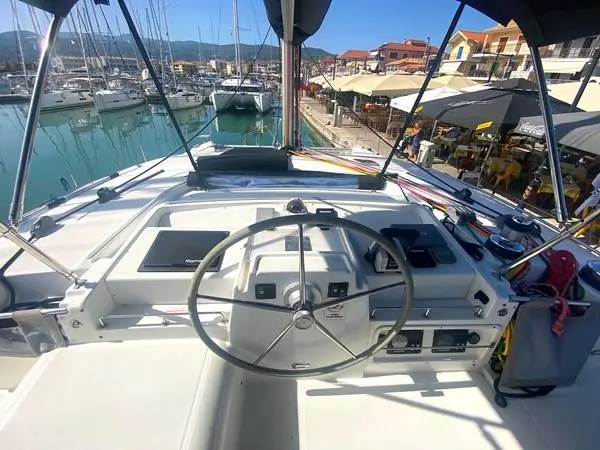 2009 Lagoon 440