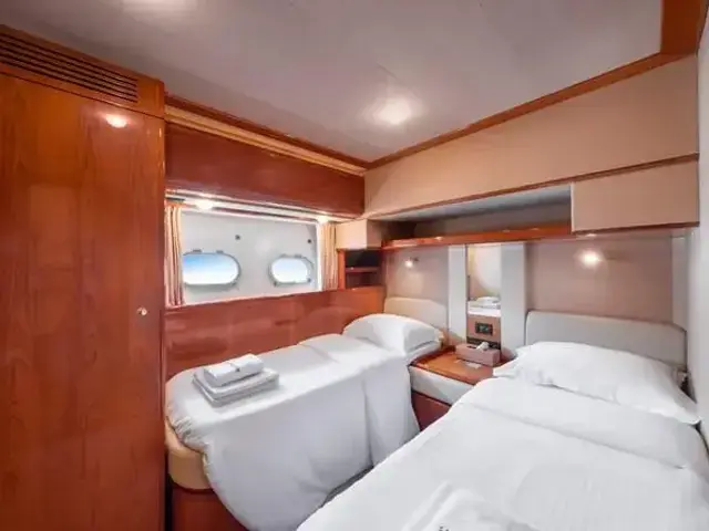 Ferretti Yachts HARVESTER