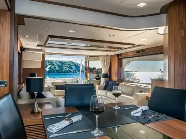 Sunseeker Yacht 80