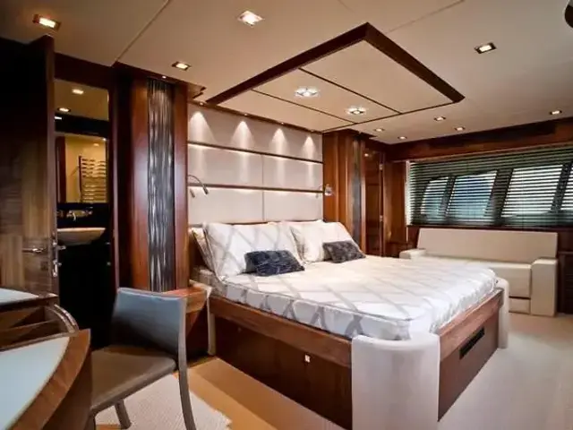 Sunseeker Yacht 80