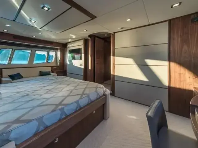 Sunseeker Yacht 80