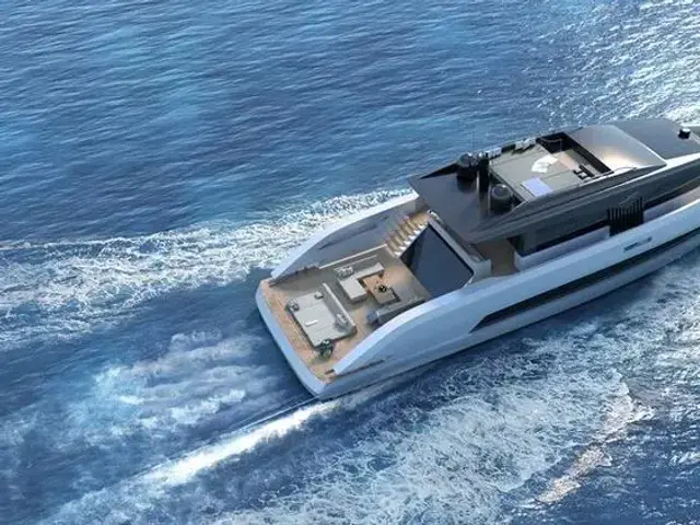 Manta Yacht S09