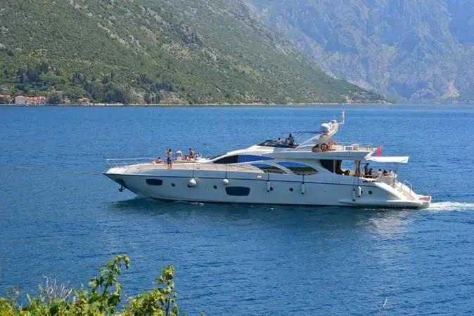 2008 Azimut julia s