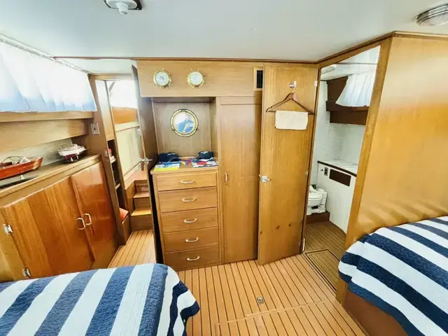 Chris Craft 40 Constellation