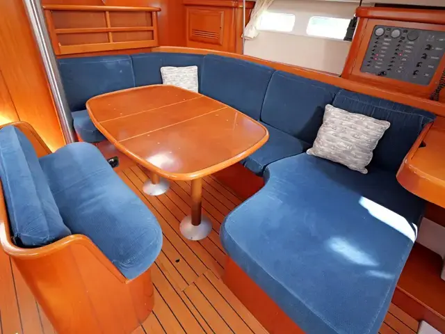 Beneteau Oceanis Clipper 423