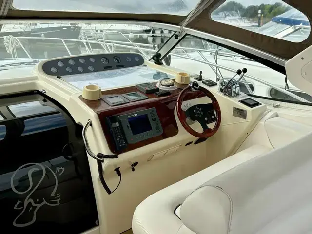 Sealine S34